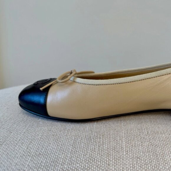 CHANEL Lambskin Beige/Black Classic Ballet Flats shoes Size 38.5 - Picture 8 of 17